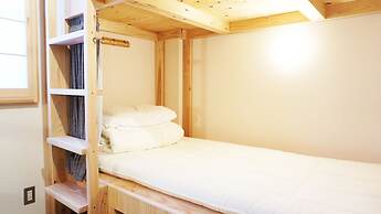 Poly Hostel 2 Namba