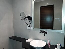 Hotel Silk City