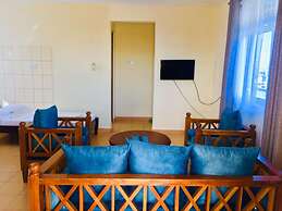 Merry Villa Hotel & Apartments