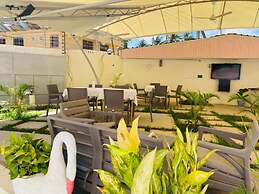 Merry Villa Hotel & Apartments