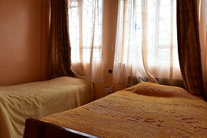 Maru B Courts Hotel