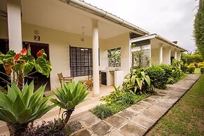 Fina Gardens Resort