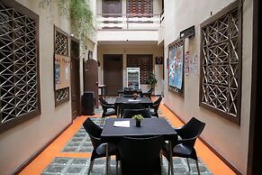 Check Inn B&B - Hostel