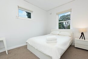 Central Bondi Apartment New H321