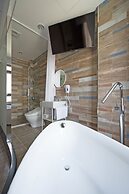 OX Suites