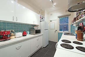 Comfy Coogee Living H328