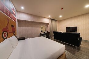 Skyone Hotel