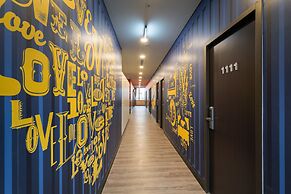 Skyone Hotel