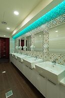 Skyone Hotel
