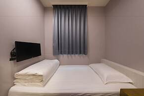 Skyone Hotel