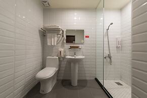 Skyone Hotel