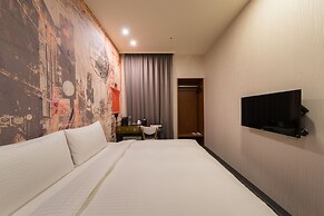 Skyone Hotel