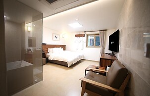 Hotel You&I