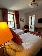 Fort Charlotte Guesthouse