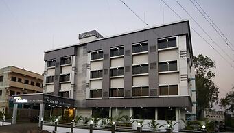 Hotel Pride Inn