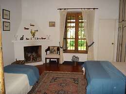 Estancia Aguila Blanca