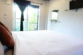 Kru Guesthouse