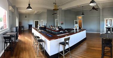 Abermain Hotel