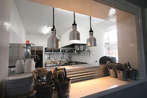 Abermain Hotel