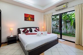 Kata Pool Apartments