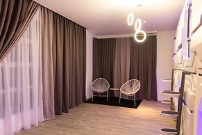 iO Hotel