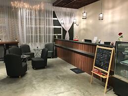 iO Hotel