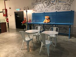 iO Hotel