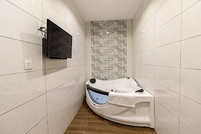 iO Hotel