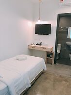 iO Hotel