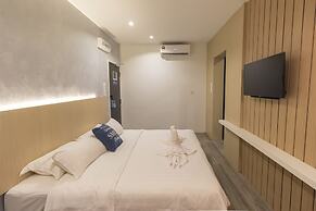 iO Hotel