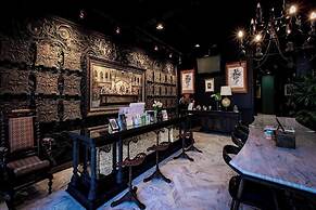 Shade House - Phuket Downtown