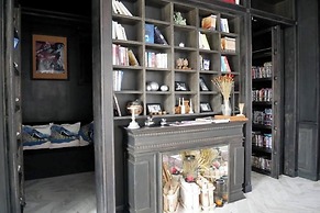 Shade House - Phuket Downtown