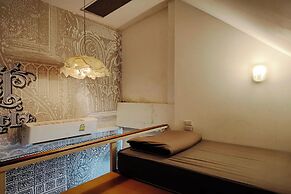Shade House - Phuket Downtown