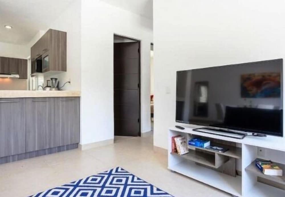 Condo Esmir