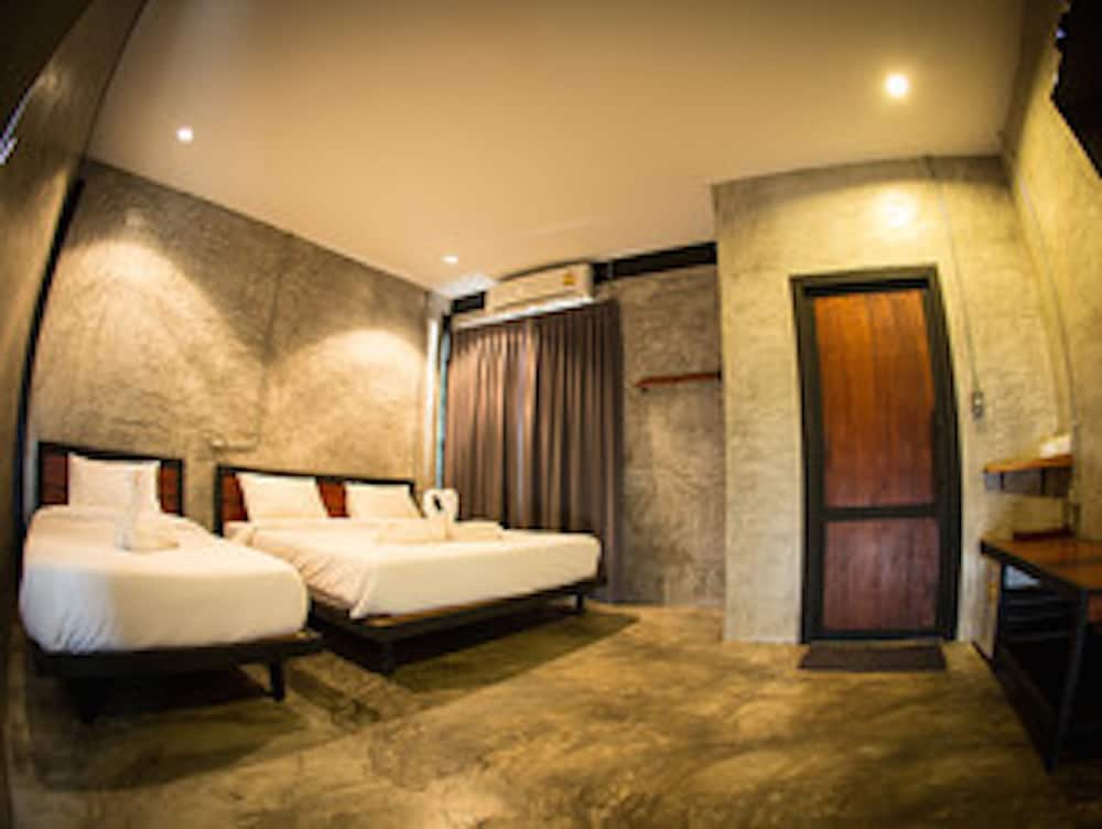 Sangkhlakiri Resort