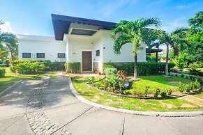 Pristine Bay Beach Villa 104