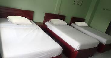 Woodlands Inn