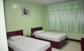 Woodlands Inn