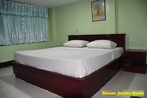 Woodlands Inn