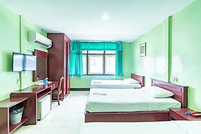Woodlands Inn