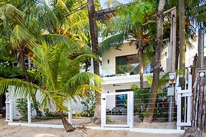 Bella Luna Beach House #227462
