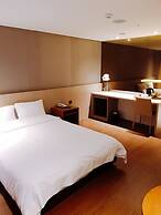 The First70 Hotel