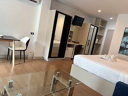 Modern Living Hotel