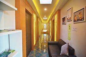 Lanta Hostel - Adults Only