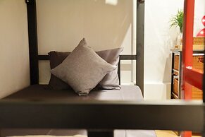 Lanta Hostel - Adults Only