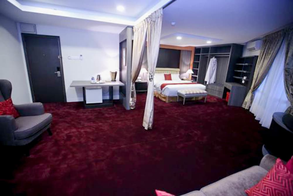 Al Khatiri Hotel