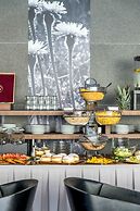 Hotel Pecr Well