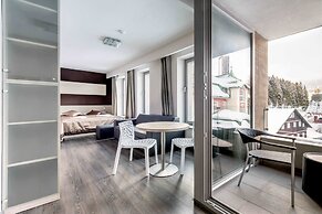 Hotel Pecr Well