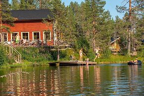 Pinetree Lodge