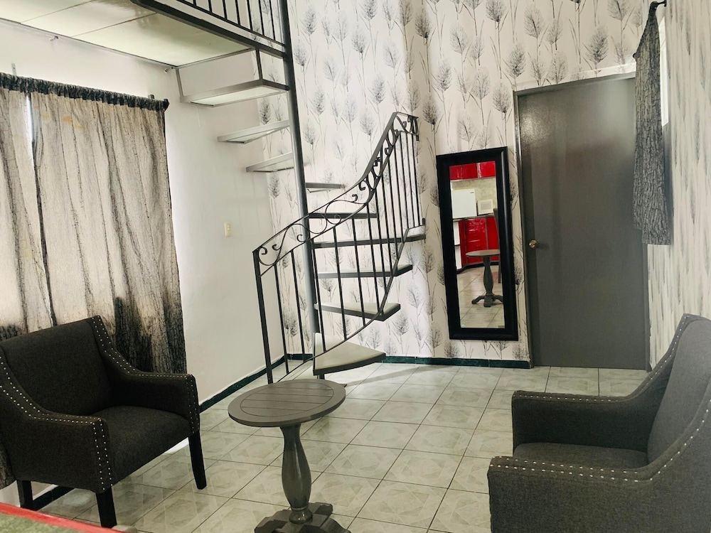 Hotel Y Suites Bausan